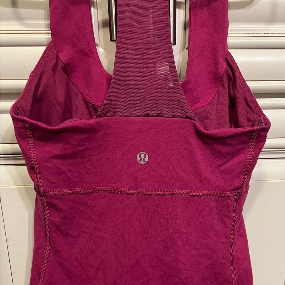 LULULEMON Deep V TK 11 Corset Mesh Back Tank Shelf Bra Size 4  Pink
